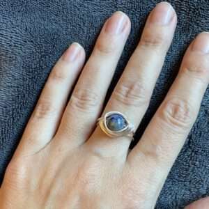 gewickelter Ring aus Sodalith